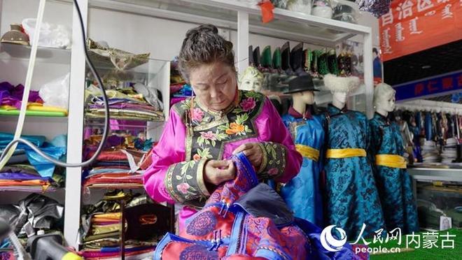 针线绣活草原梦 匠心筑就振兴路